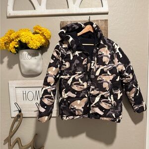 All in motion puffer jacket size large 10/12 kids camo print